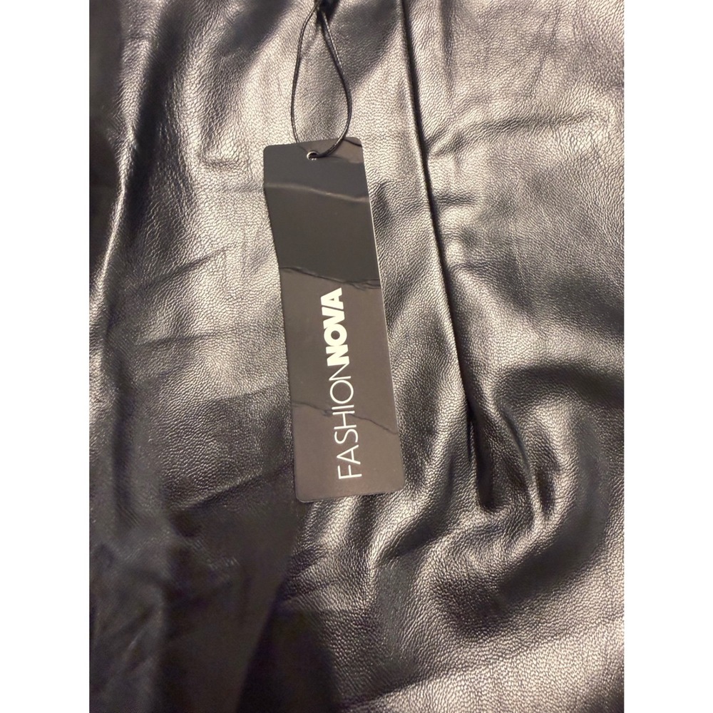 Fashion Nova Buy Me A Drink Skirt Black Faux Leather Mini Skirt SKW505 Mens M - Picture 4 of 5